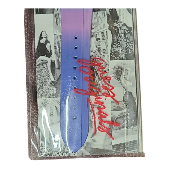 Guess Watch Retro pop Womens Analog Quartz Watch with Silicone Bracelet - Picture 5 of 7